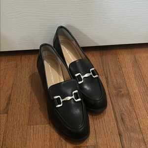 Adrienne Vittadini Women's Black Loafers